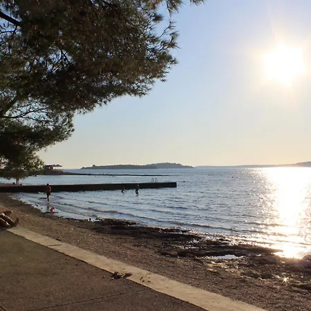 Apartman With Parking Space Loborika, Pula - 24868 *